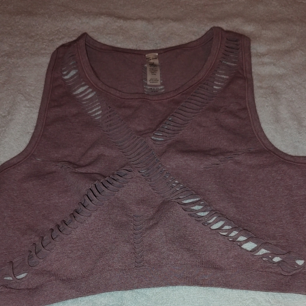ALO Yoga Dusty Rose Distressed Cutout Crop Top - Picture 2 of 6